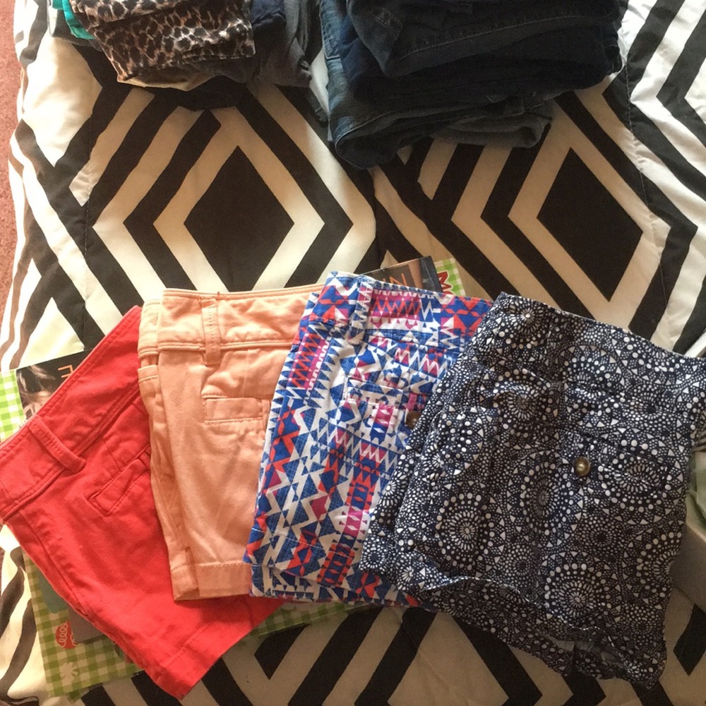 Bundle of 4 Shorts